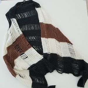 Boutique White, Gray, and Brown Kimomo